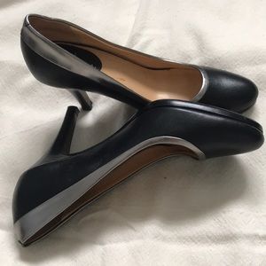 Cole Haan Blk & Silver Leather Pumps, NikeAir Sole